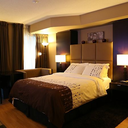 Visitor Accommodation Toronto Bagian luar foto