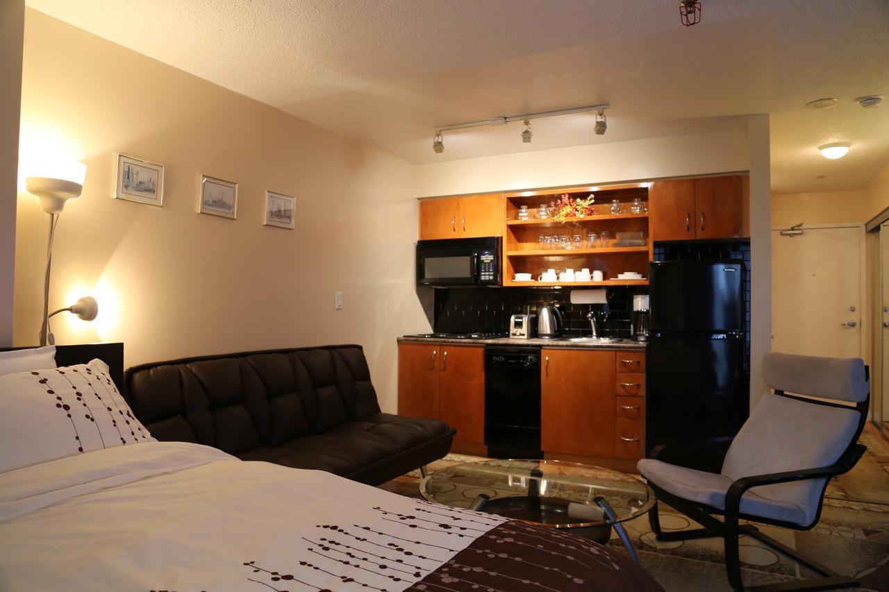 Visitor Accommodation Toronto Bagian luar foto