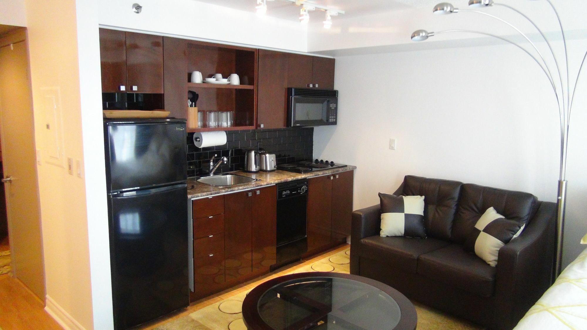 Visitor Accommodation Toronto Bagian luar foto