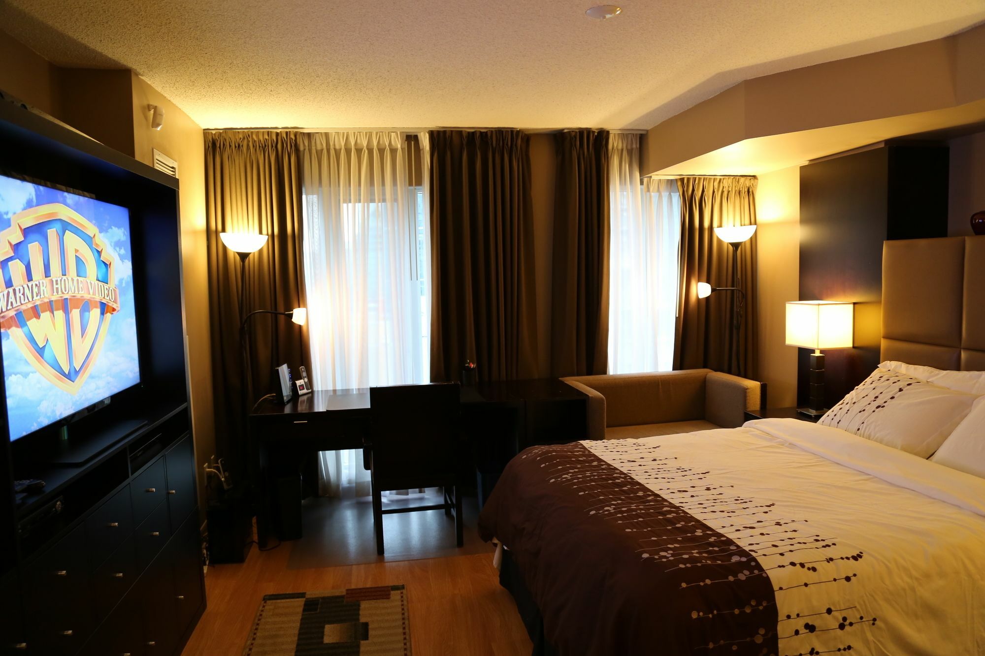 Visitor Accommodation Toronto Bagian luar foto