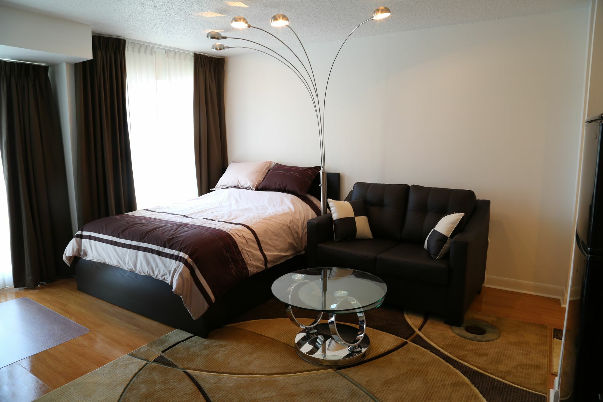 Visitor Accommodation Toronto Bagian luar foto
