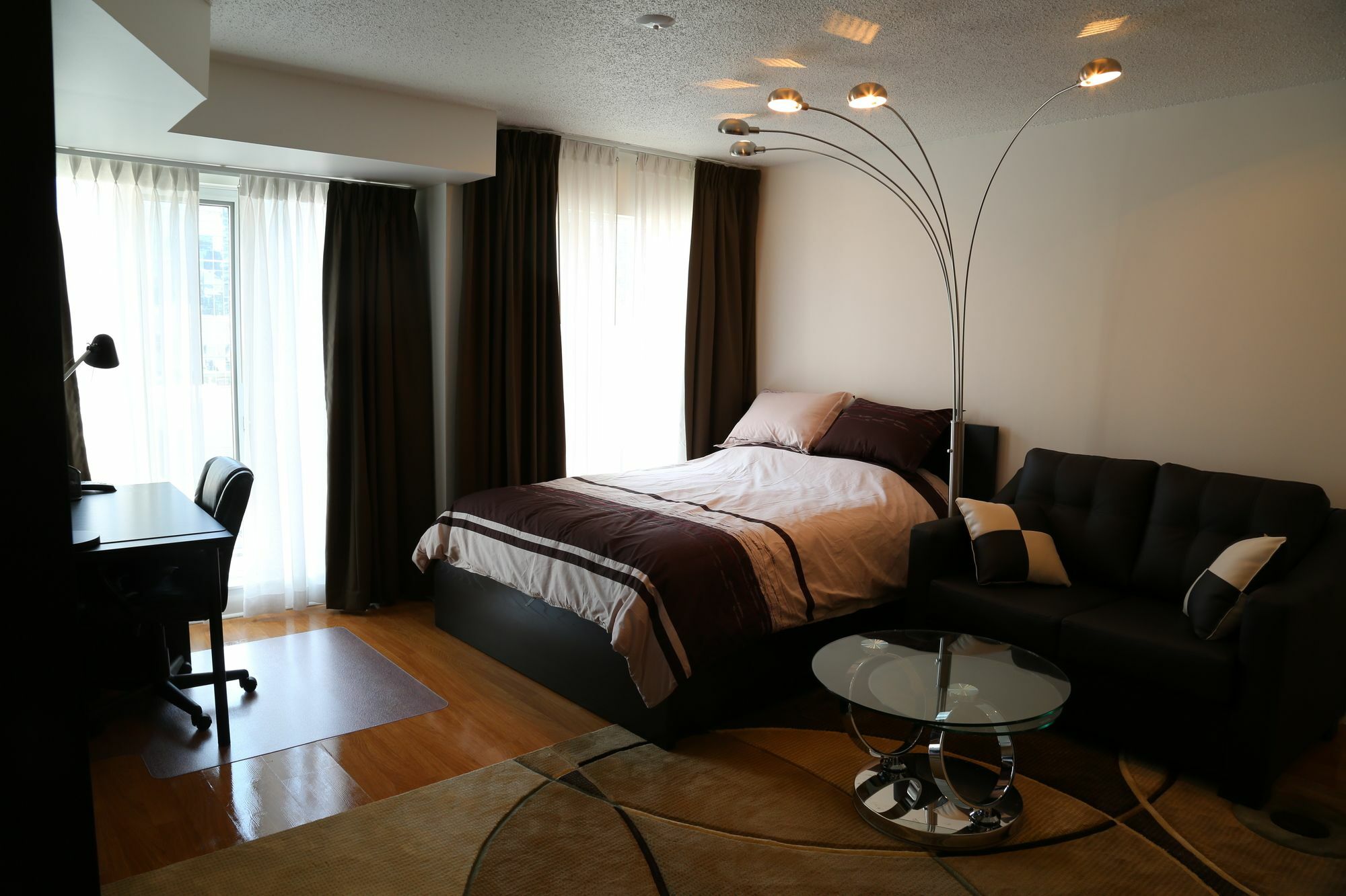 Visitor Accommodation Toronto Bagian luar foto