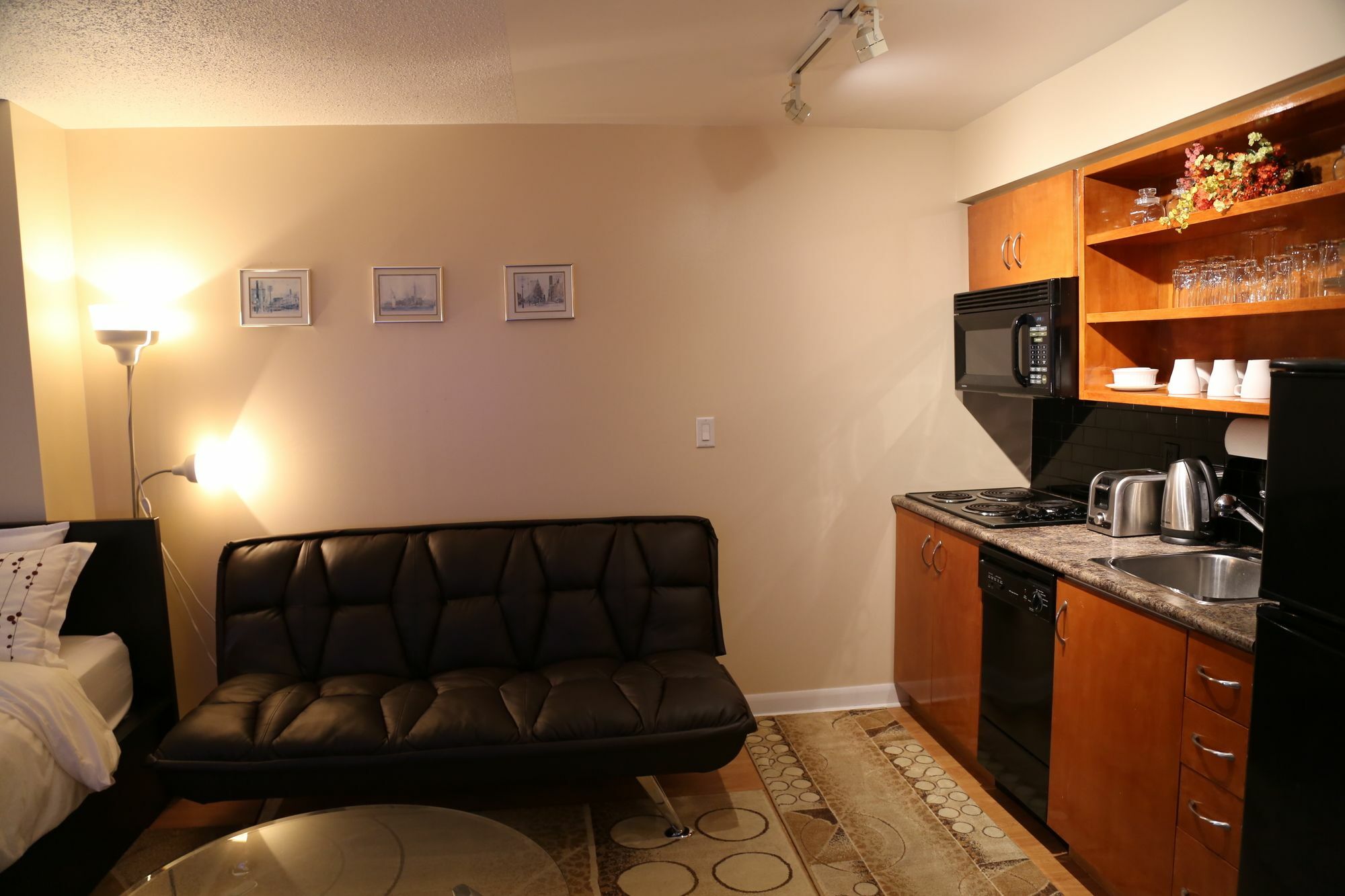 Visitor Accommodation Toronto Bagian luar foto