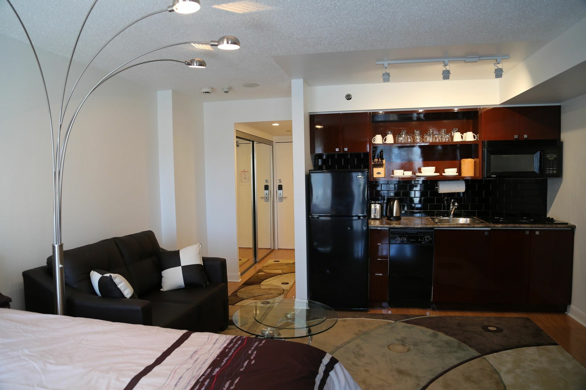 Visitor Accommodation Toronto Bagian luar foto