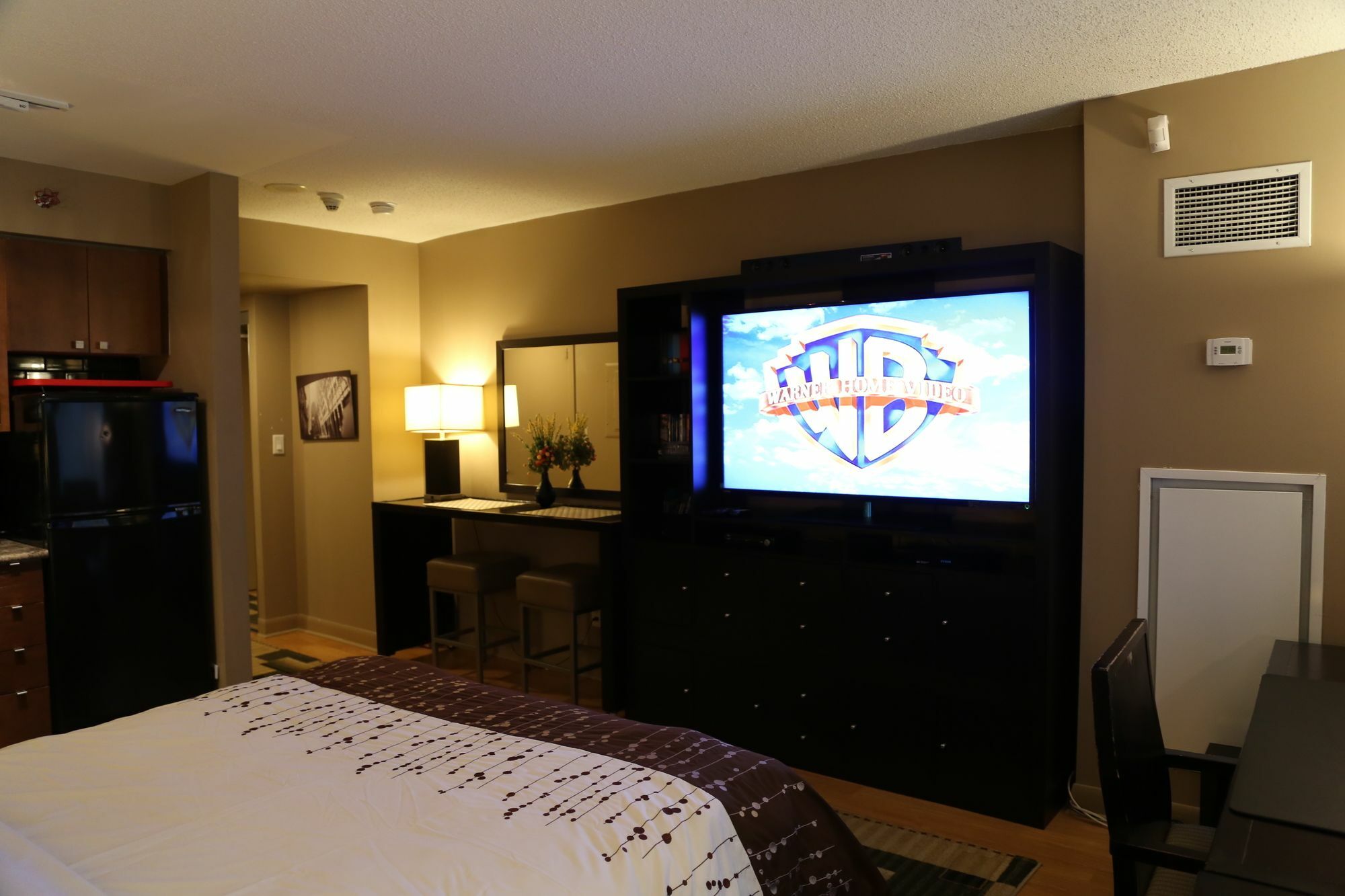 Visitor Accommodation Toronto Bagian luar foto